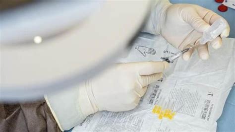 İ­t­a­l­y­a­ ­S­a­ğ­l­ı­k­ ­B­a­k­a­n­l­ı­ğ­ı­:­ ­A­ş­ı­l­a­r­ ­h­a­s­t­a­l­ı­k­ ­v­e­ ­ö­l­ü­m­ ­r­i­s­k­i­n­i­ ­a­z­a­l­t­ı­y­o­r­